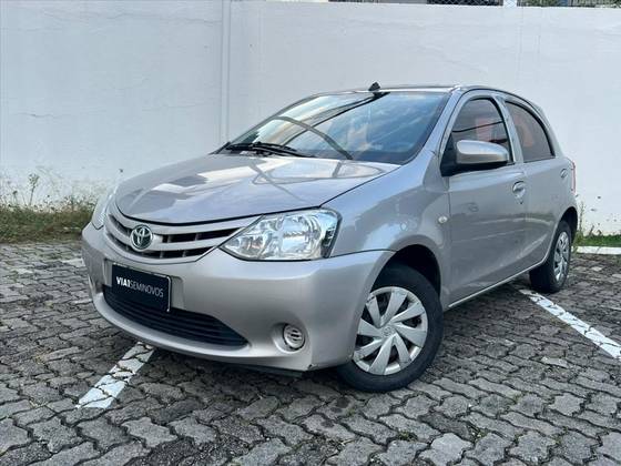 TOYOTA ETIOS 1.3 X 16V FLEX 4P MANUAL TOYOTA ETIOS 1.3 X 16V FLEX 4P MANUAL
